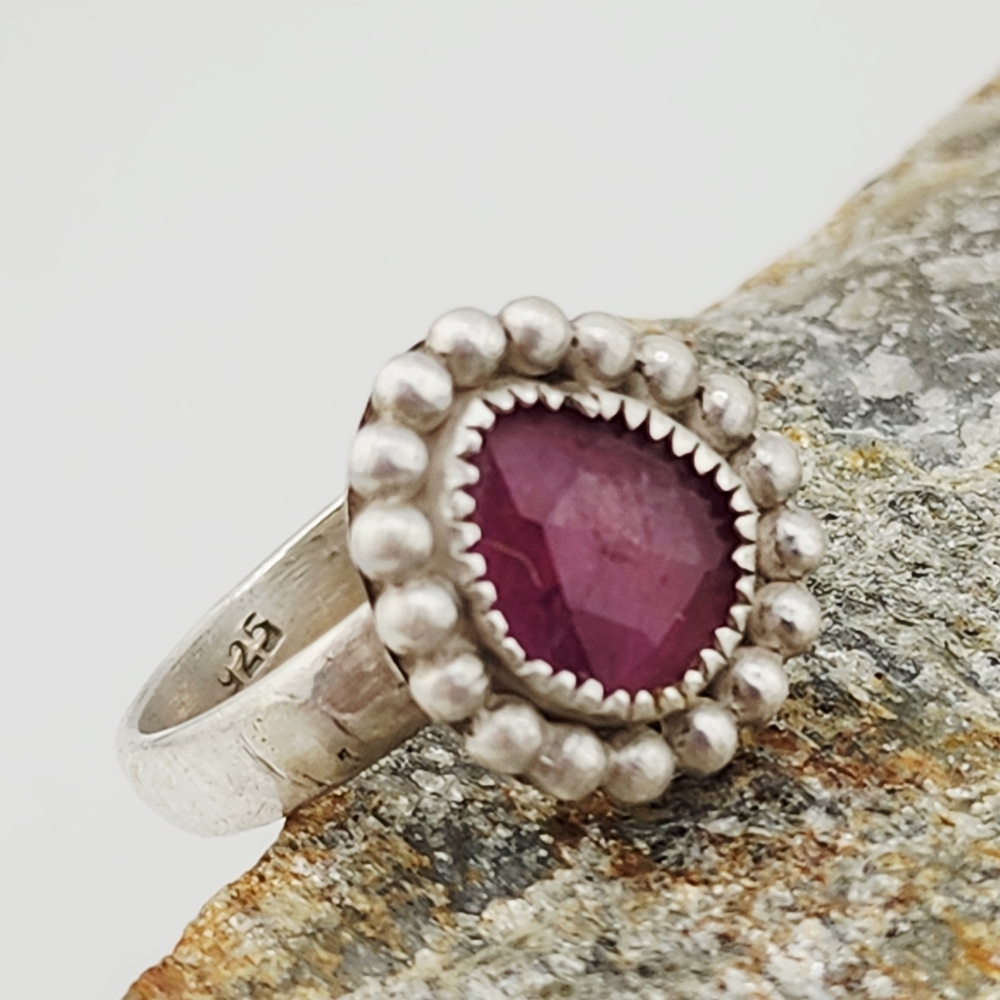 PINK SAPPHIRE RING HANDMADE IN RECYCLED STERLING SILVER WITH EMBELLISMENT SZ 8 - Picture 3 of 11